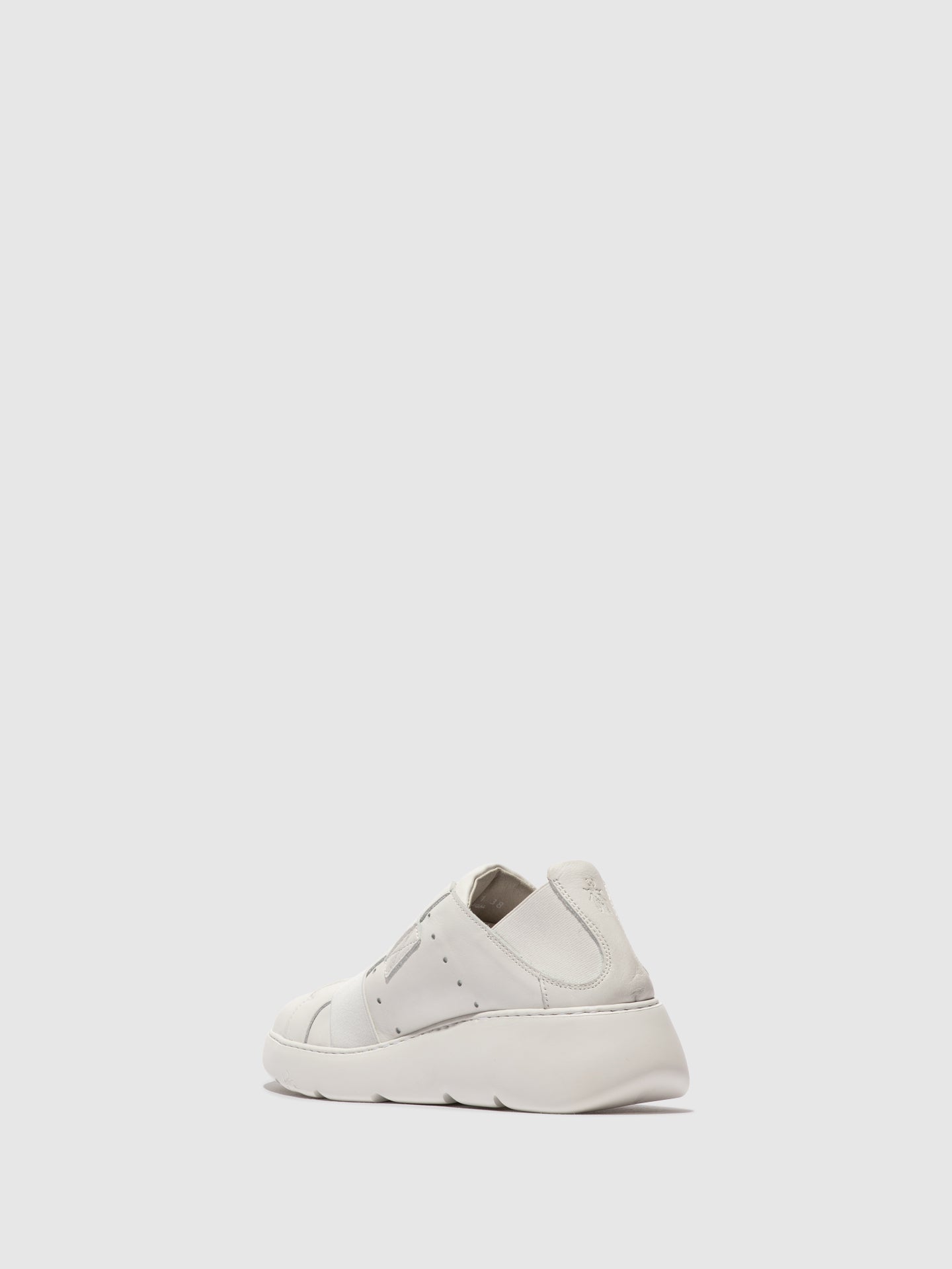 Sapatilhas em pele FLY London JULK branco