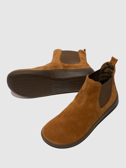 Botins em camurça FLY London COID tabaco