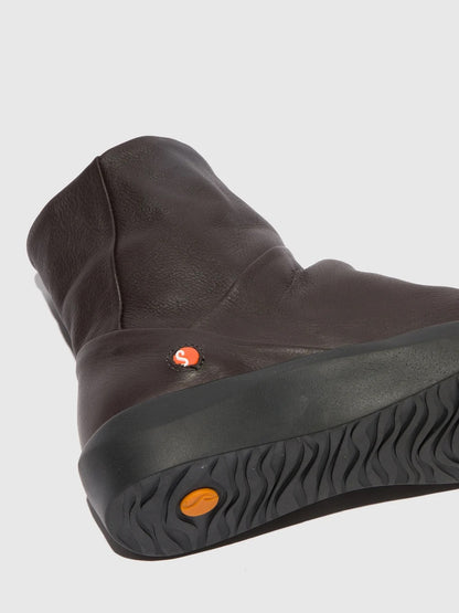 Botins com fecho em pele suave Softinos BLER castanho escuro