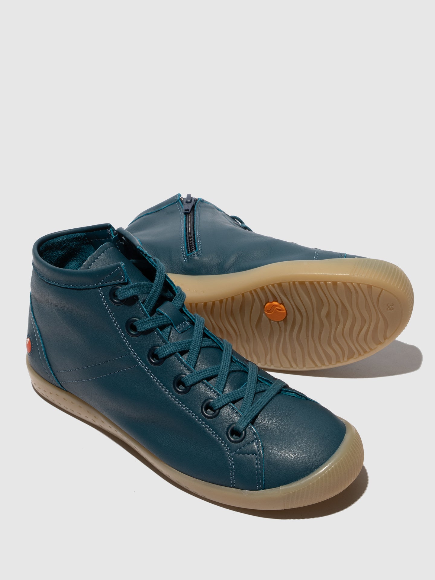 Botins em pele suave Softinos azul denim