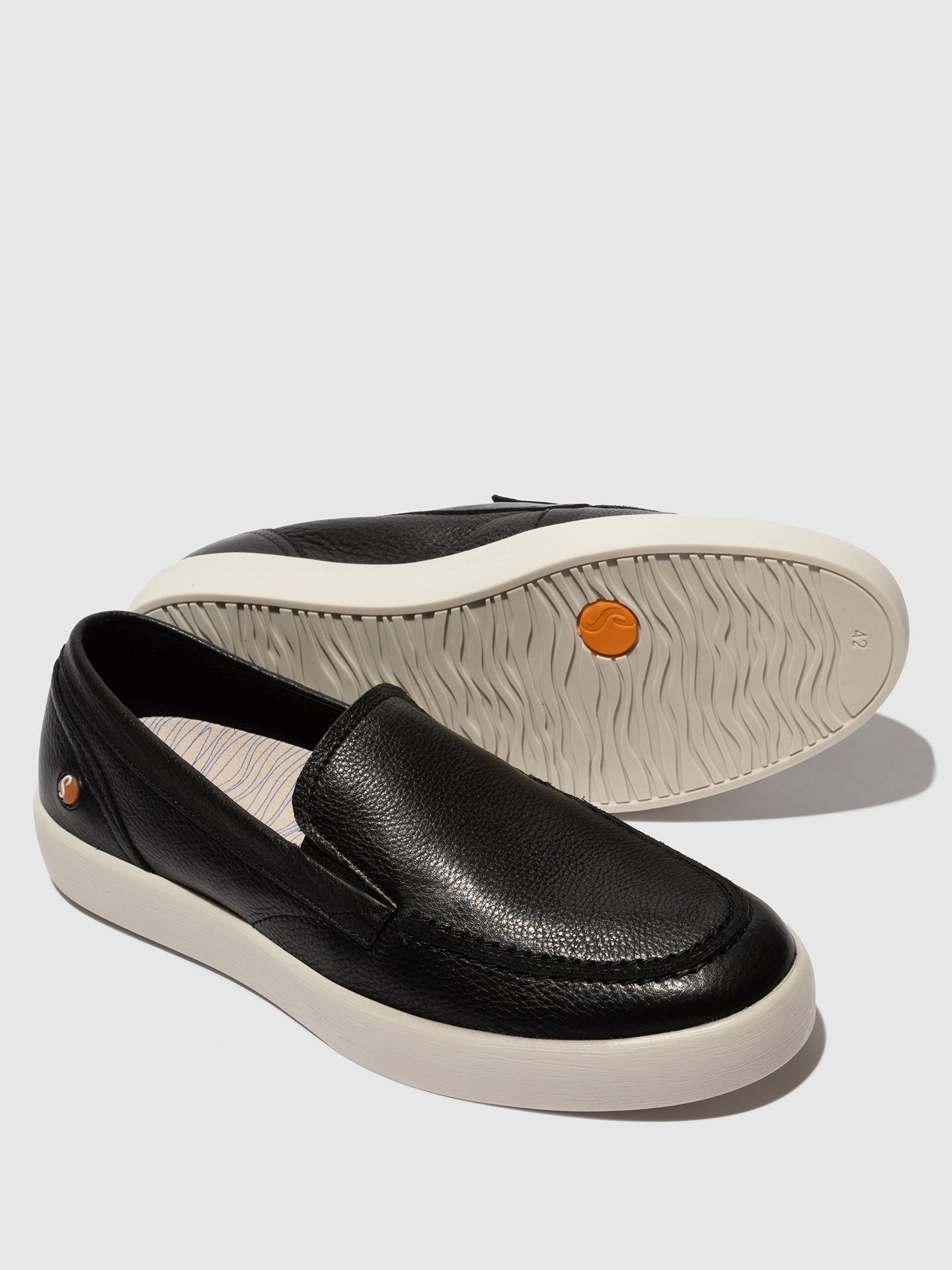 Mocassins de conforto em pele suave Softinos RUSY preto