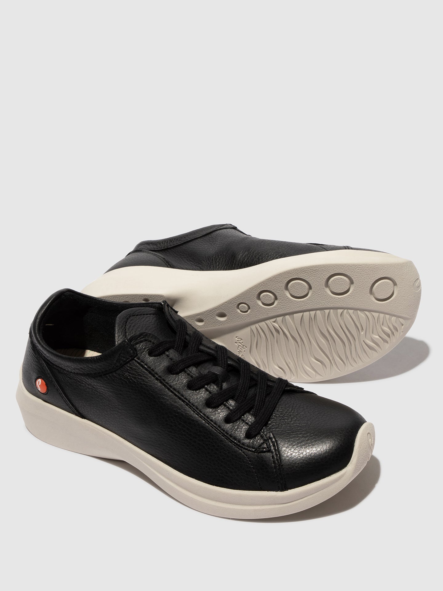 Sapatilhas em pele suave Softinos GAJI preto