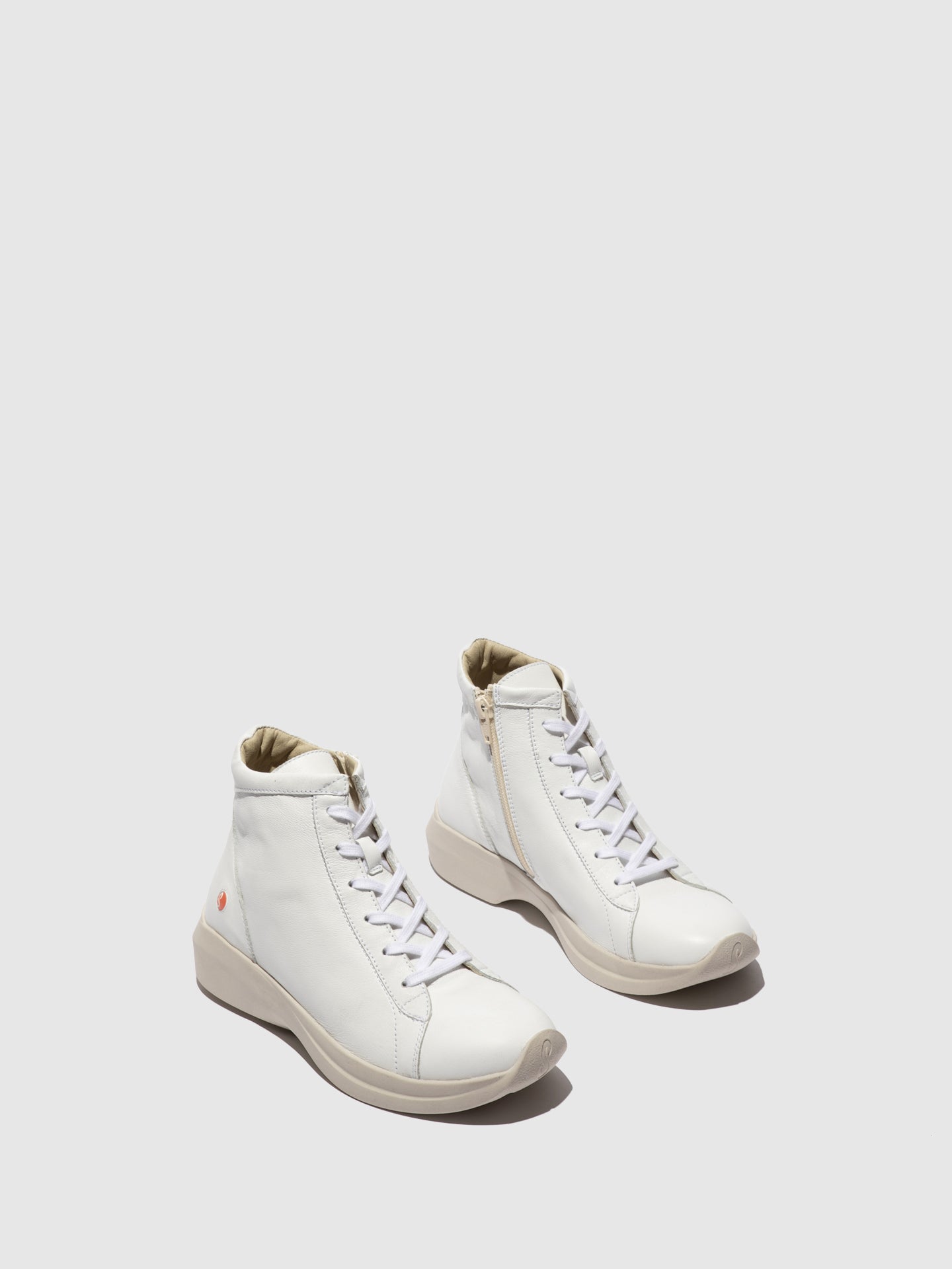 Botins em pele suave Softinos GOLB branco