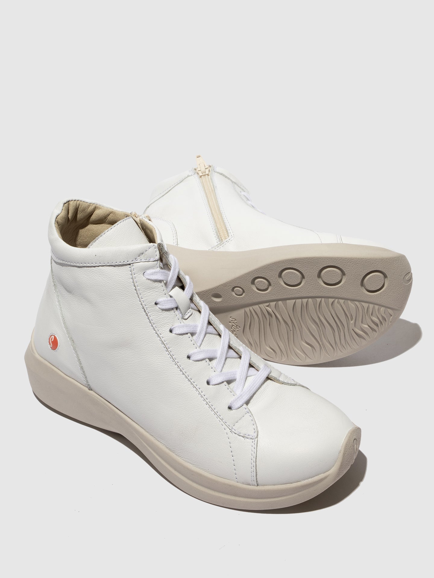 Botins em pele suave Softinos GOLB branco
