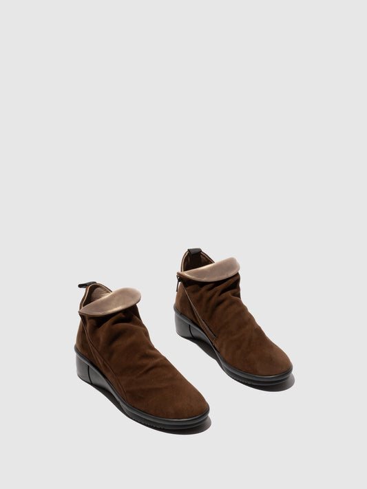 Botins em pele suave Softinos RARA castanho-escuro