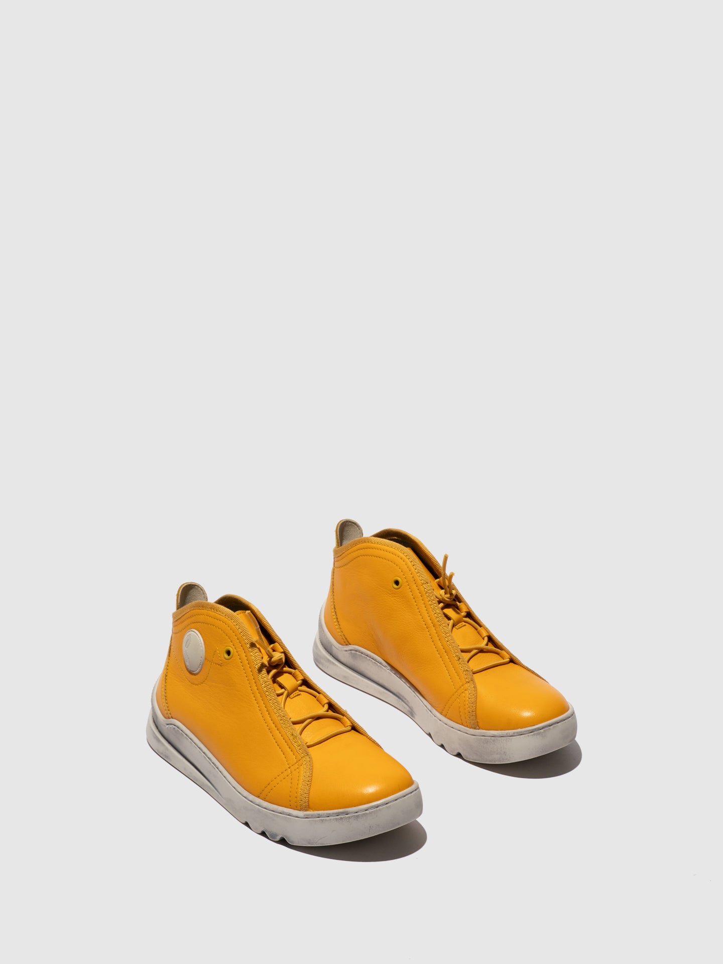 Botins em pele suave Softinos LOKE mostarda