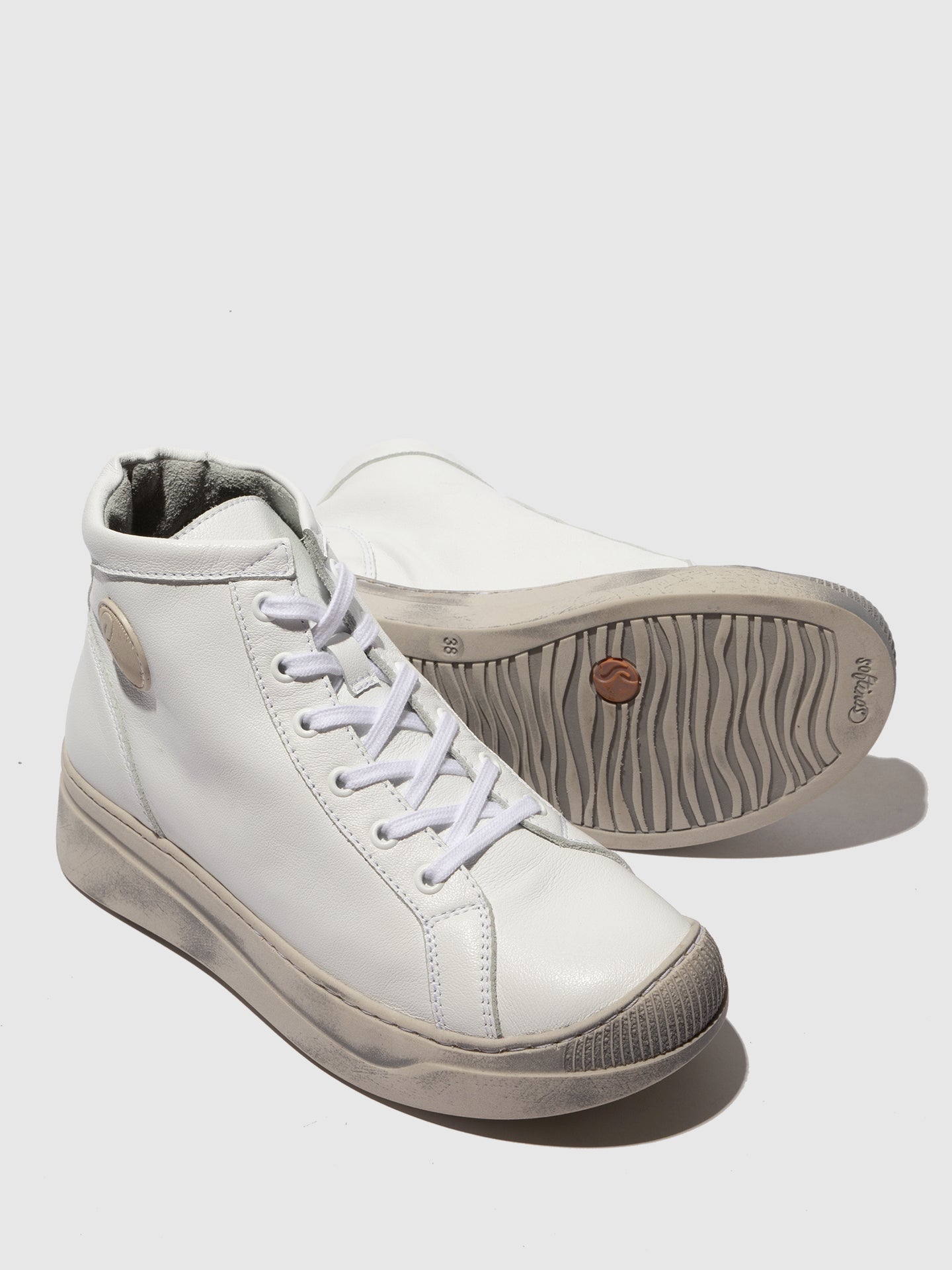 Botins em pele suave Softinos ATEN branco