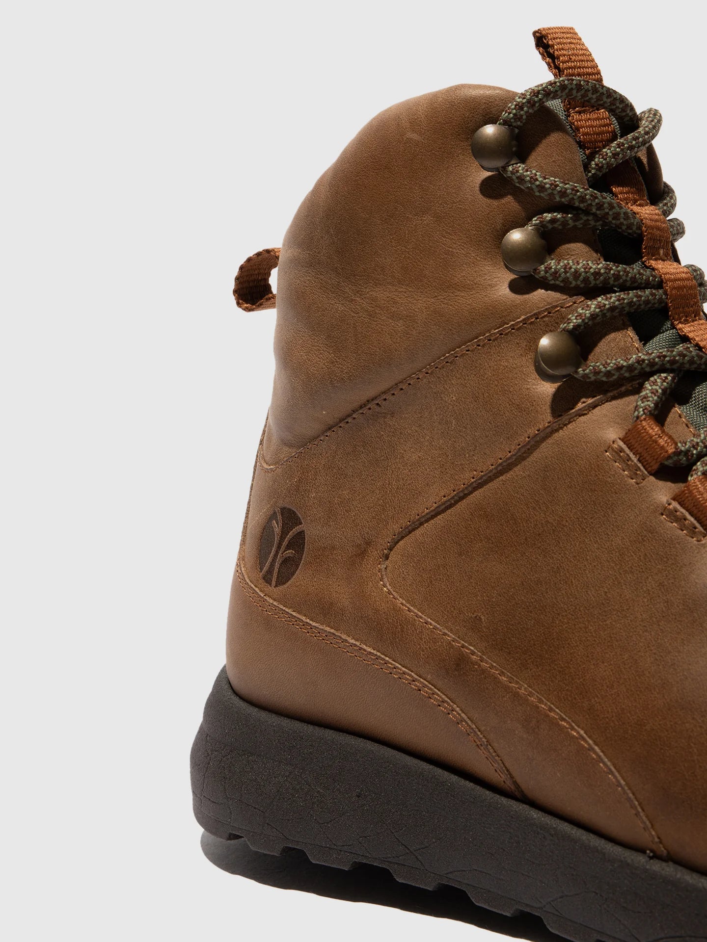 Botins com Atacadores em Pele Fred & Frederico RAIK Camel