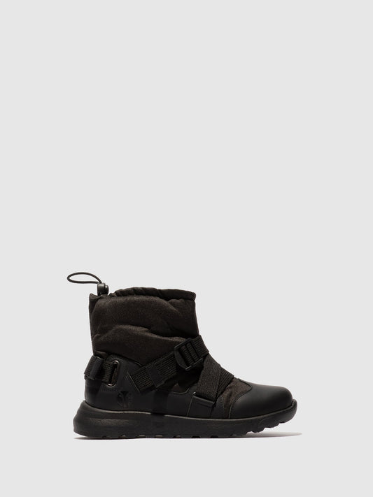 Botins com Fivela em Nylon e Pele Fred & Frederico RIGE Preto
