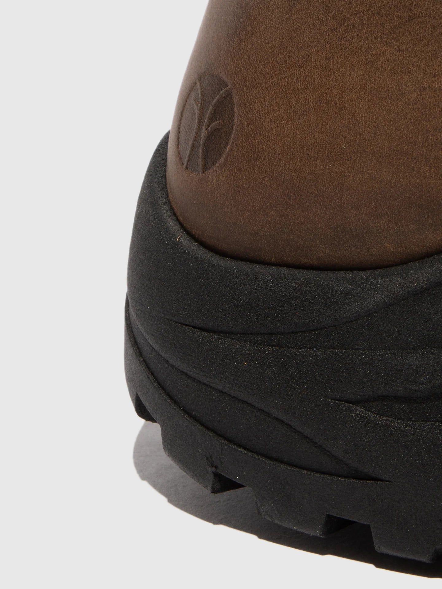 Botins com Atacadores em Pele Fred & Frederico RIXE Camel